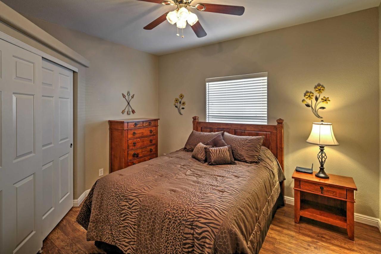 Rivers Edge Golf Condo With Beach Access And Patio! Needles Eksteriør billede