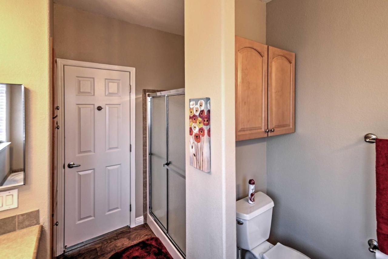 Rivers Edge Golf Condo With Beach Access And Patio! Needles Eksteriør billede